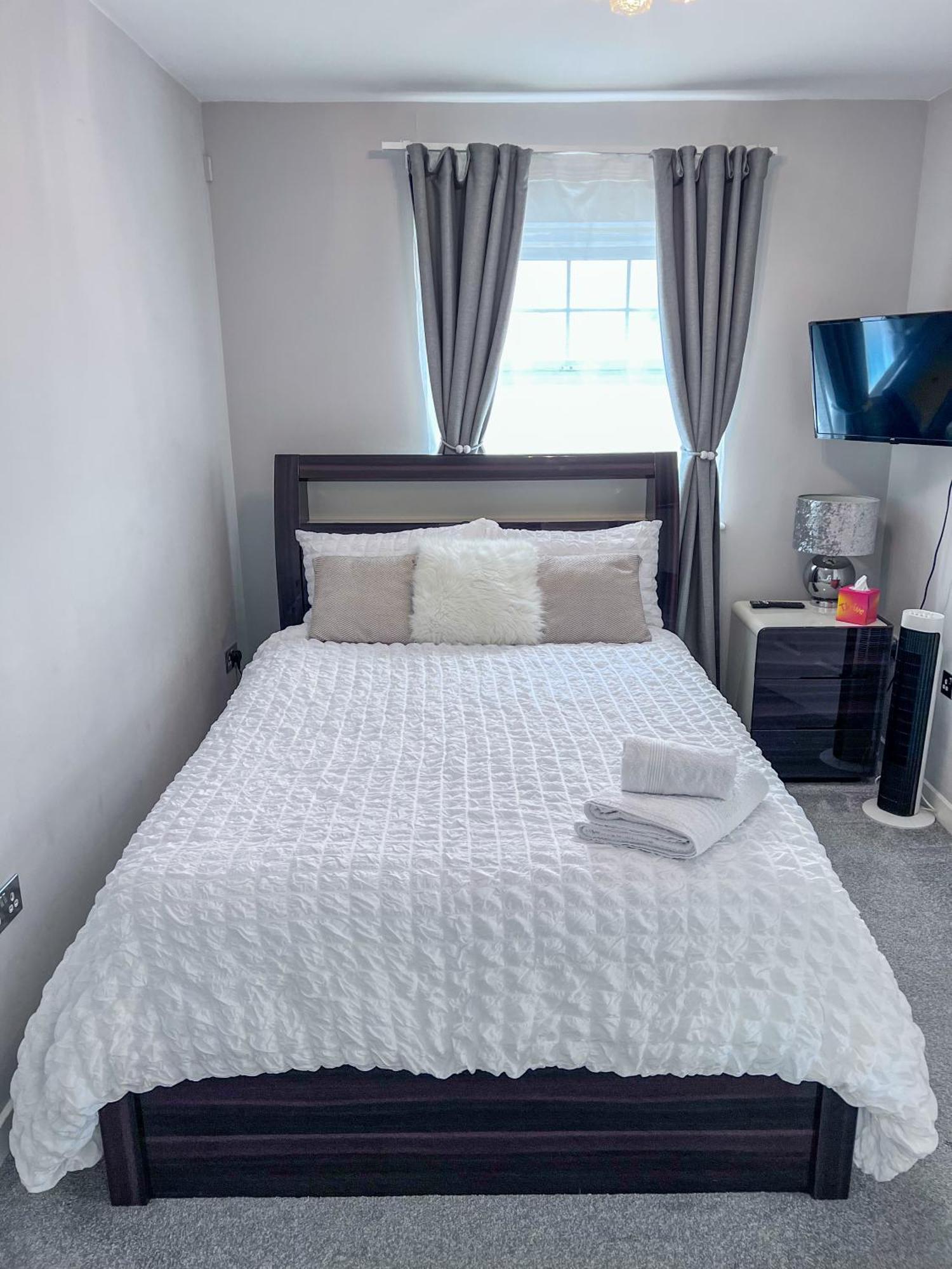 Apartment 2 Double Bedroom In Edgware, London *